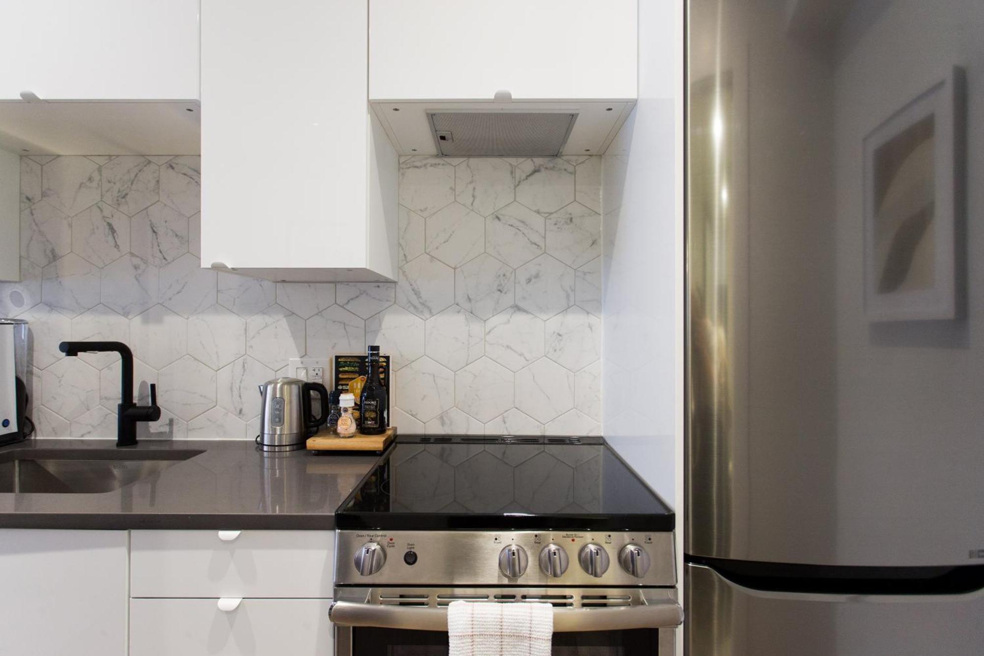 Scandinavian Studio With Full Kitchen And Bath By Den Stays Montreal Phòng bức ảnh